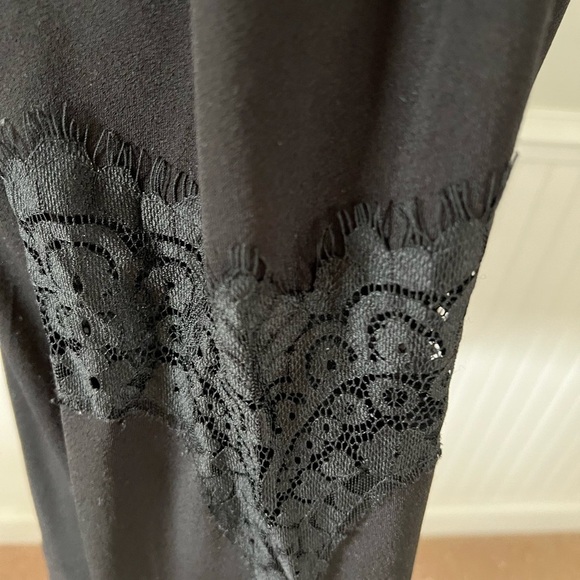 Adrianna Papell Lace Sleeve Pullover Top Size Small - Picture 4 of 6